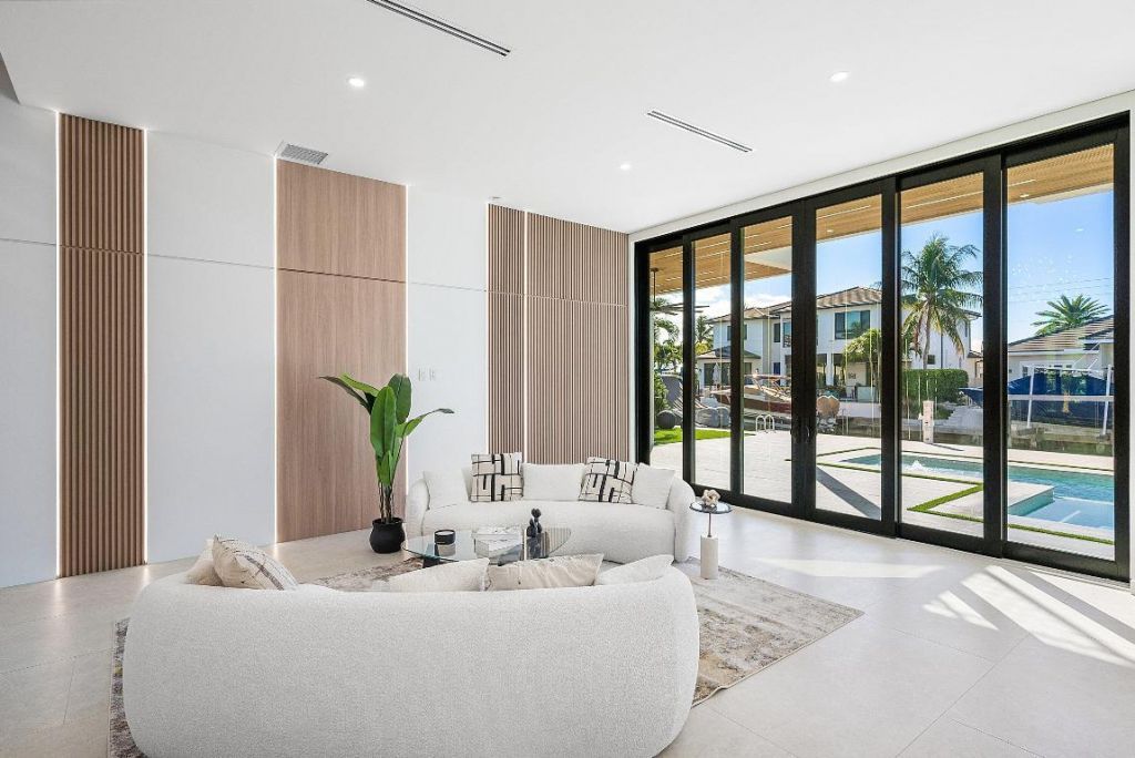 750 NE 69th Street, Boca Raton, FL 33487 Photo