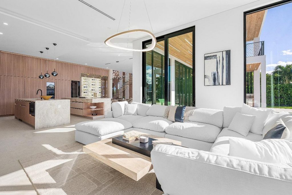 750 NE 69th Street, Boca Raton, FL 33487 Photo