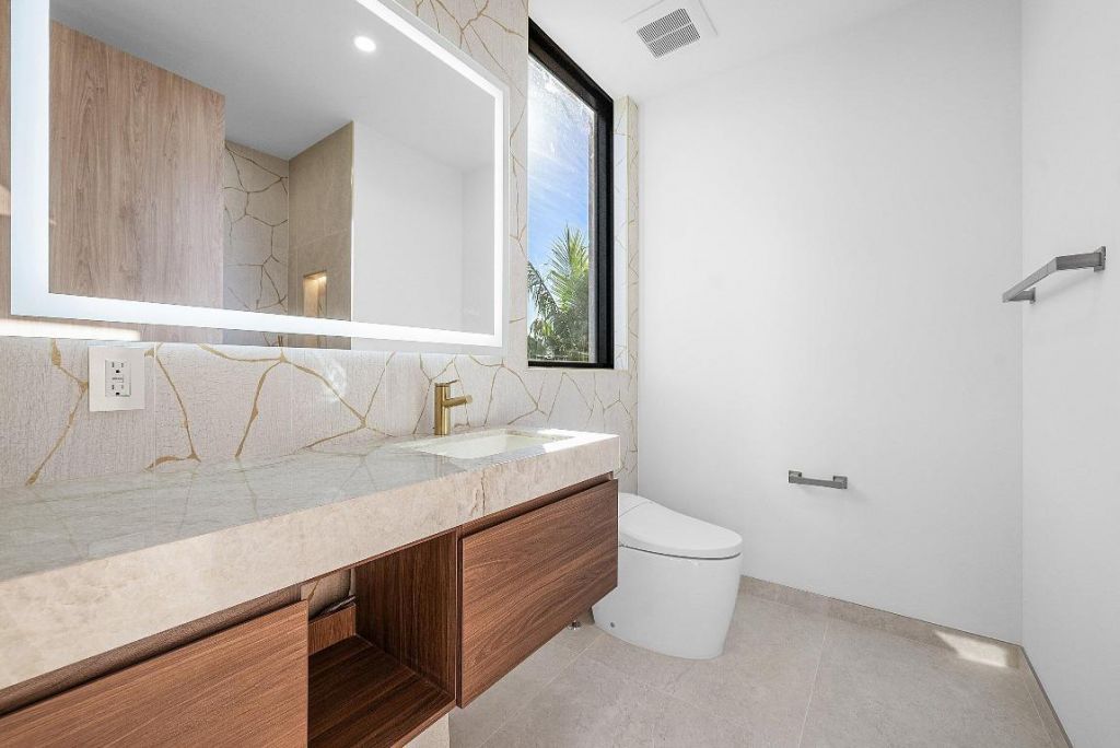 750 NE 69th Street, Boca Raton, FL 33487 Photo