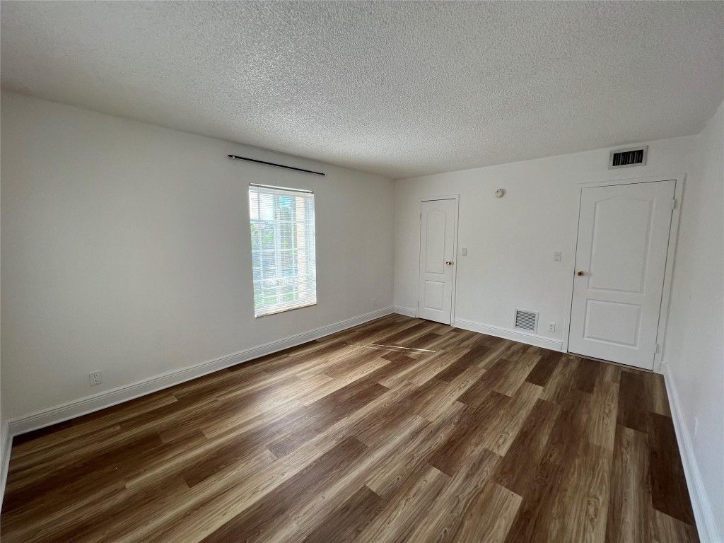 5221 Geneva Way, Unit 208, Doral, FL 33166 Photo