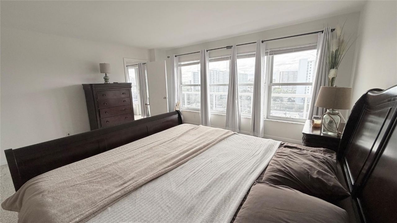 3500 Galt Ocean Drive, Unit 909, Fort Lauderdale, FL 33308 Photo