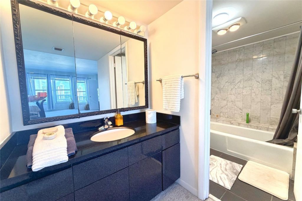 3500 Galt Ocean Drive, Unit 909, Fort Lauderdale, FL 33308 Photo