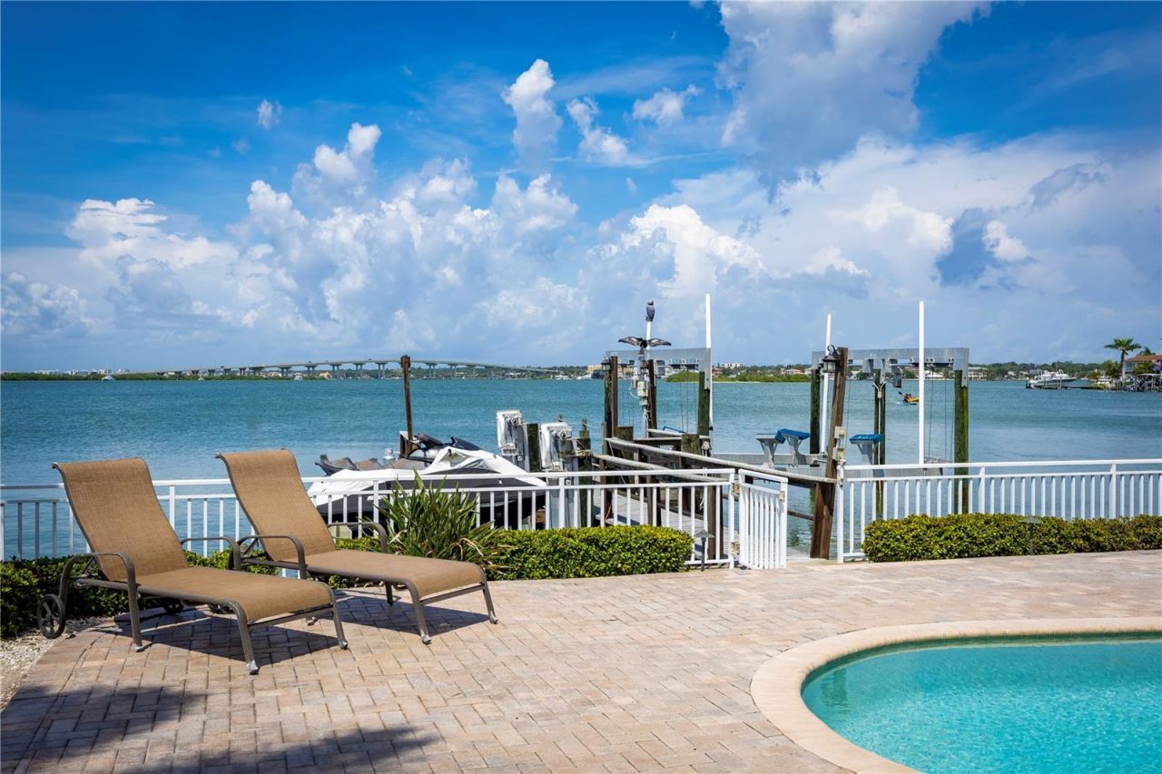 306 Harbor Drive, Indian Rocks Beach, FL 33785 Photo