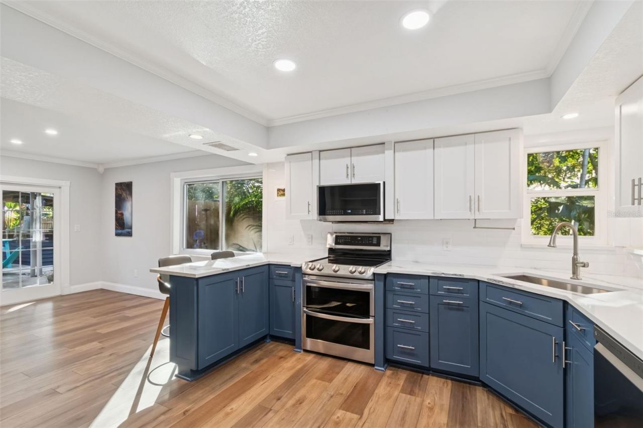 9545 135th Street, Seminole, FL 33776 Photo