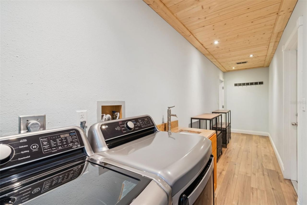 9545 135th Street, Seminole, FL 33776 Photo