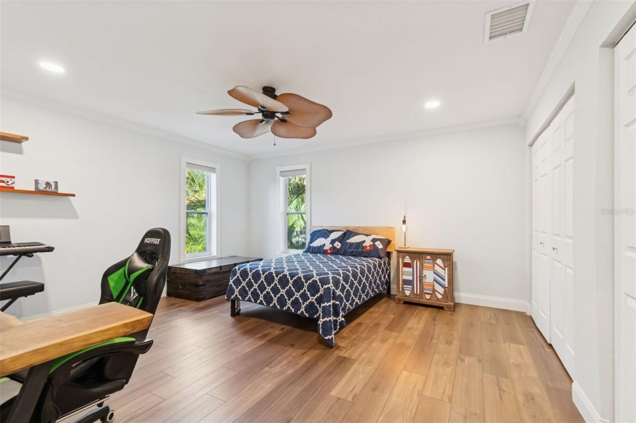 9545 135th Street, Seminole, FL 33776 Photo