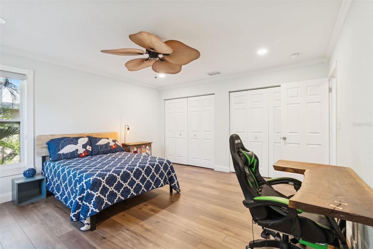 9545 135th Street, Seminole, FL 33776 Photo