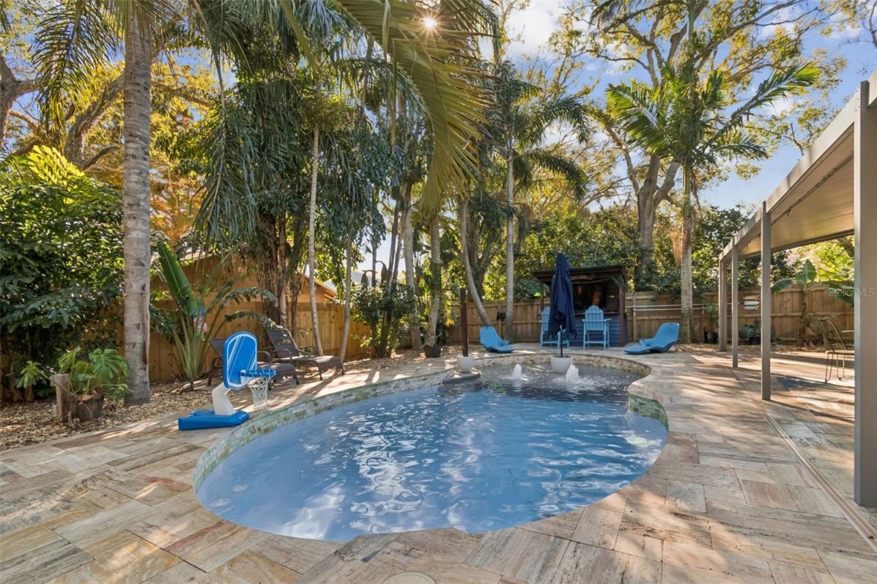 9545 135th Street, Seminole, FL 33776 Photo