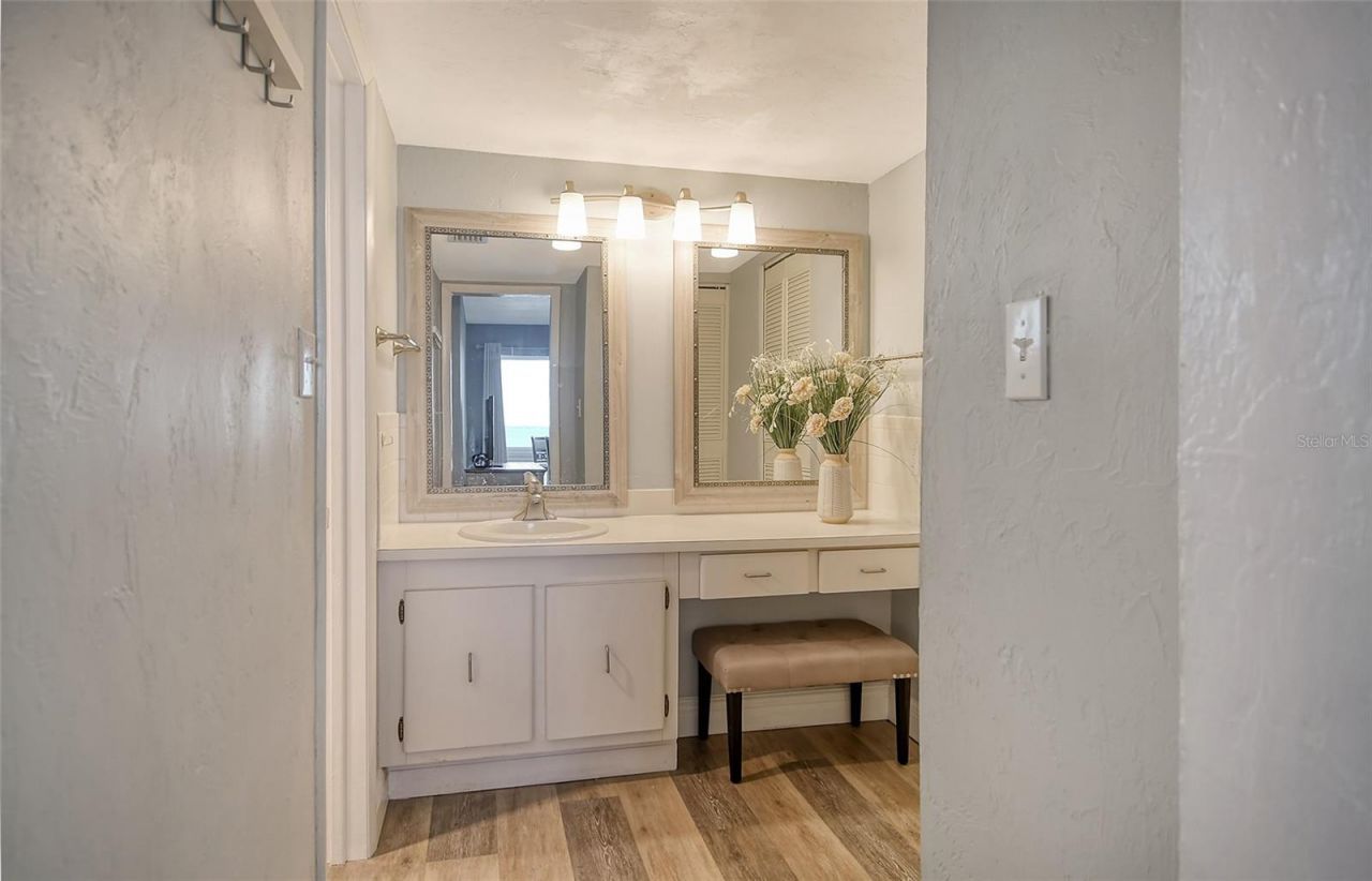 4960 Gulf Of Mexico Drive, Unit 206, Longboat Key, FL 34228 Photo