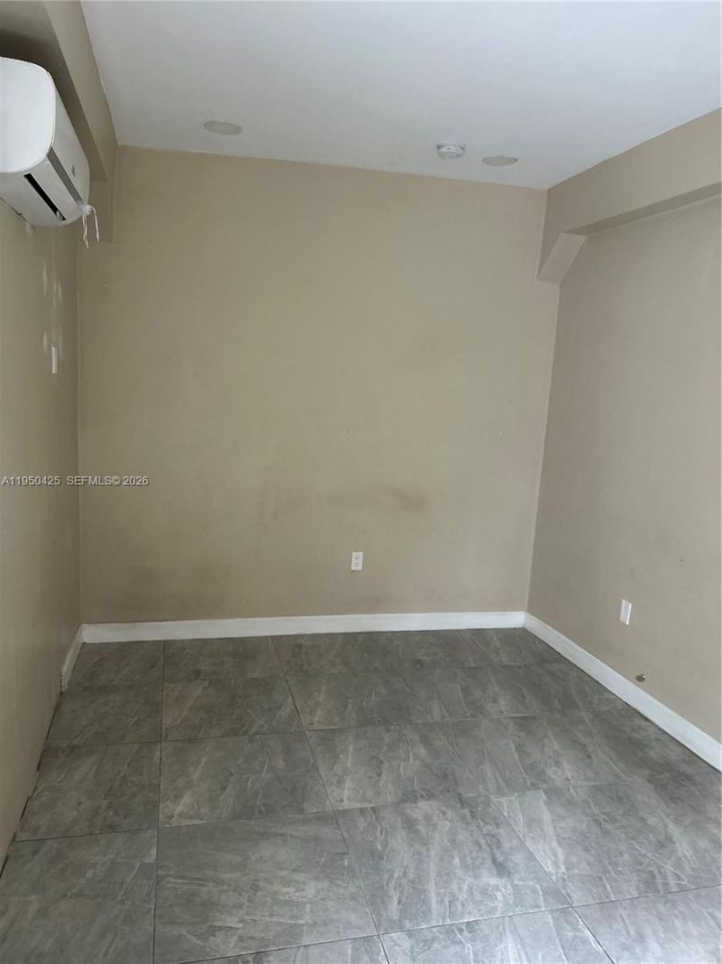 2300 NW 94th St , Miami, FL 33147 Photo