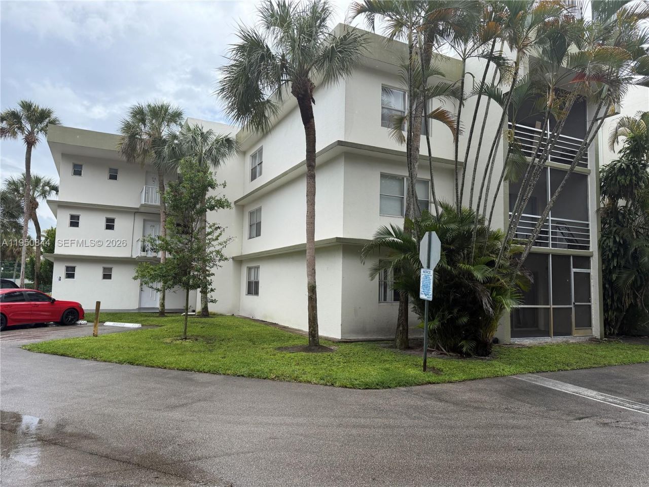 4235 N University Dr, Unit 107, Sunrise, FL 33351 Photo