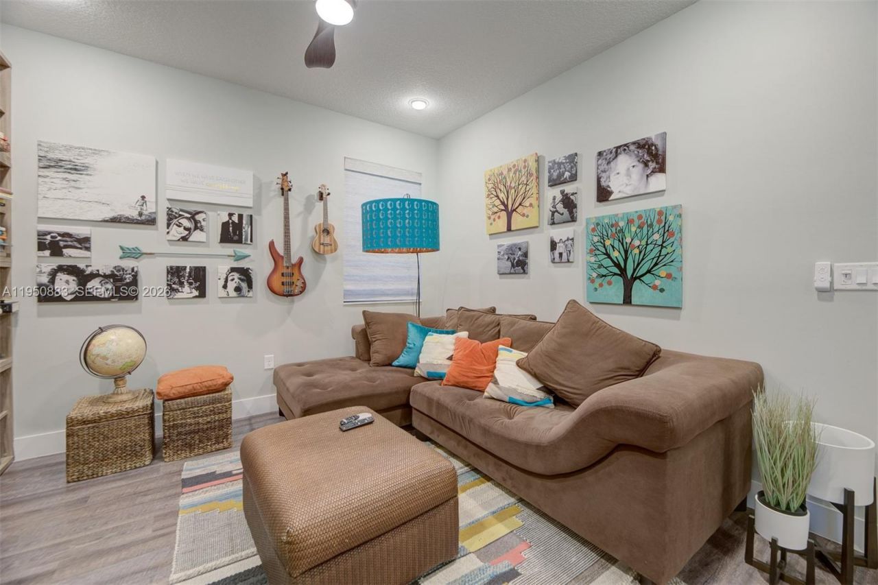 3338 W 97th Ter, Hialeah, FL 33018 Photo