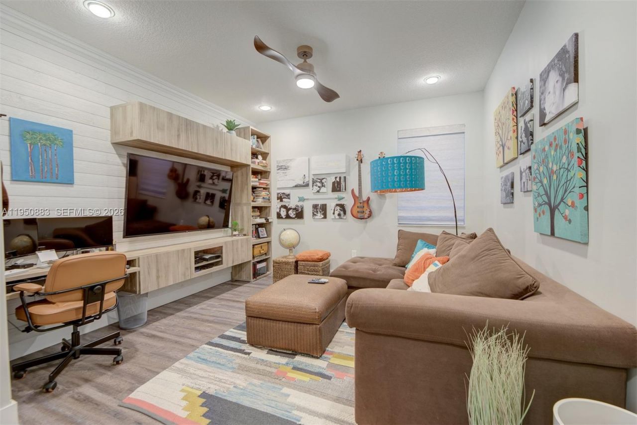 3338 W 97th Ter, Hialeah, FL 33018 Photo