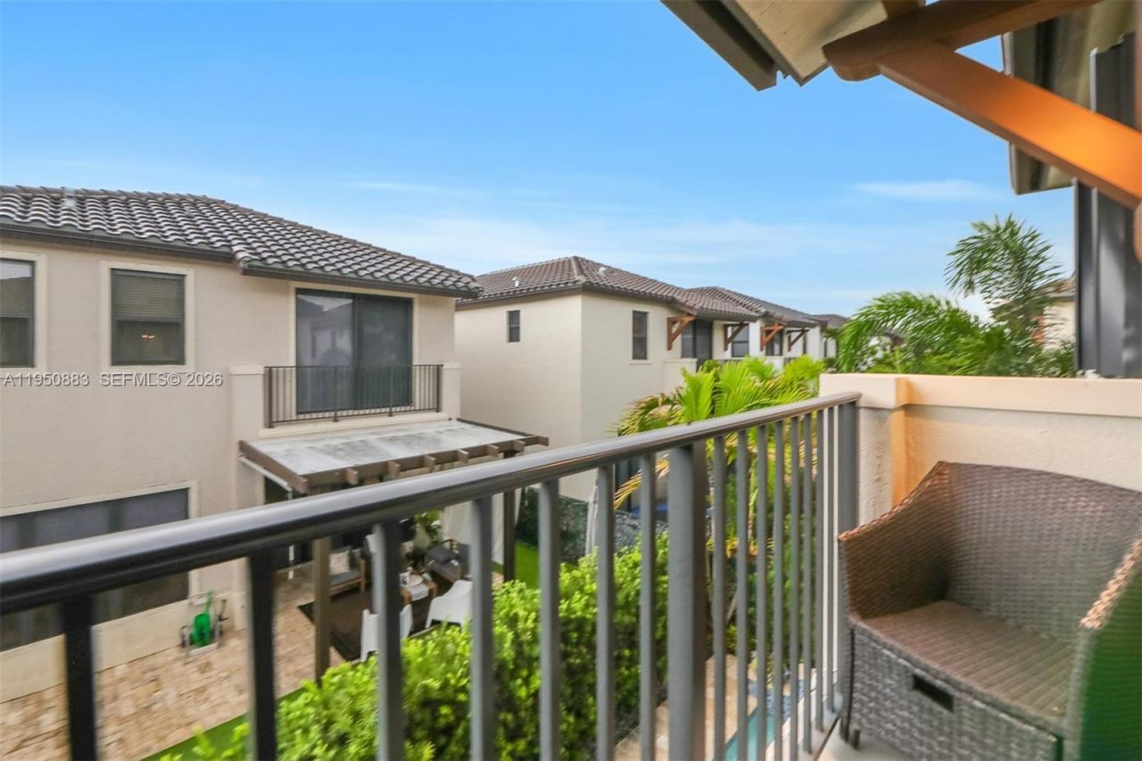 3338 W 97th Ter, Hialeah, FL 33018 Photo