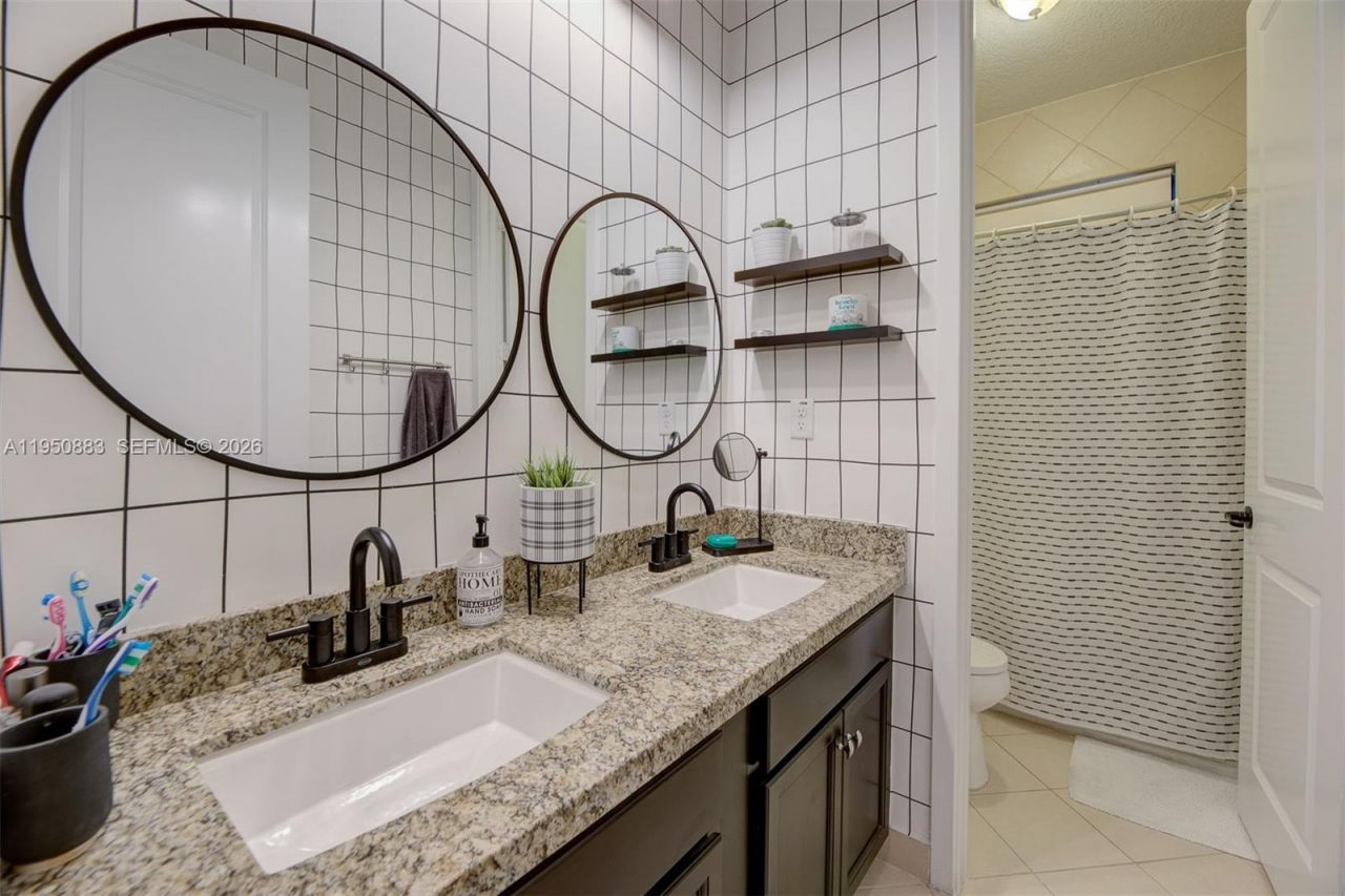 3338 W 97th Ter, Hialeah, FL 33018 Photo