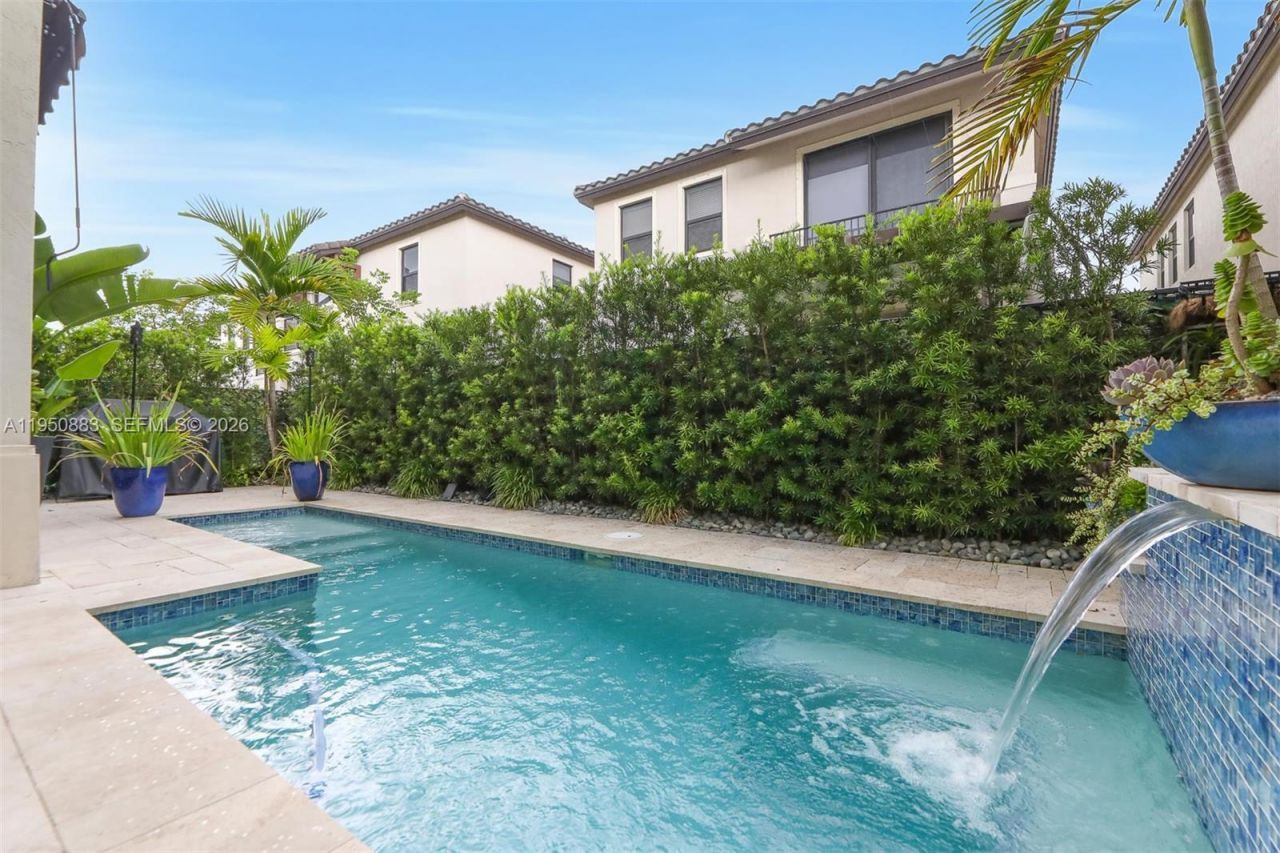 3338 W 97th Ter, Hialeah, FL 33018 Photo