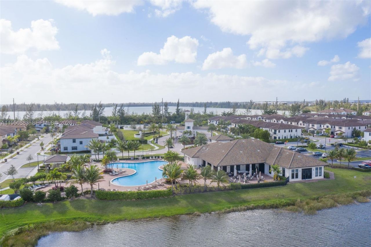 3338 W 97th Ter, Hialeah, FL 33018 Photo