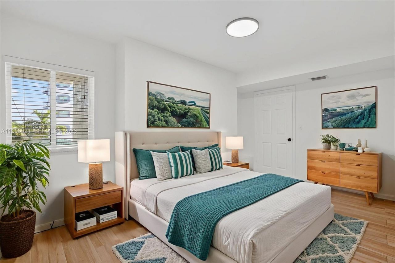 2475 NW 16th St Rd, Unit 310, Miami, FL 33125 Photo