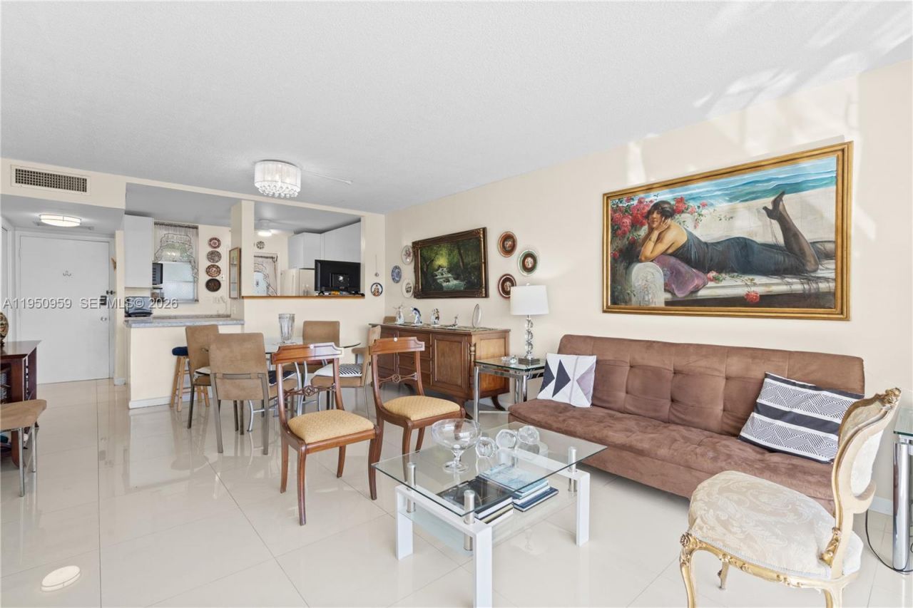 2930 Point East Dr, Unit E-407, Aventura, FL 33160 Photo