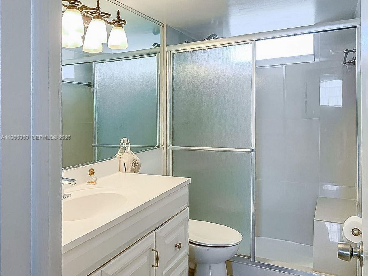 2930 Point East Dr, Unit E-407, Aventura, FL 33160 Photo