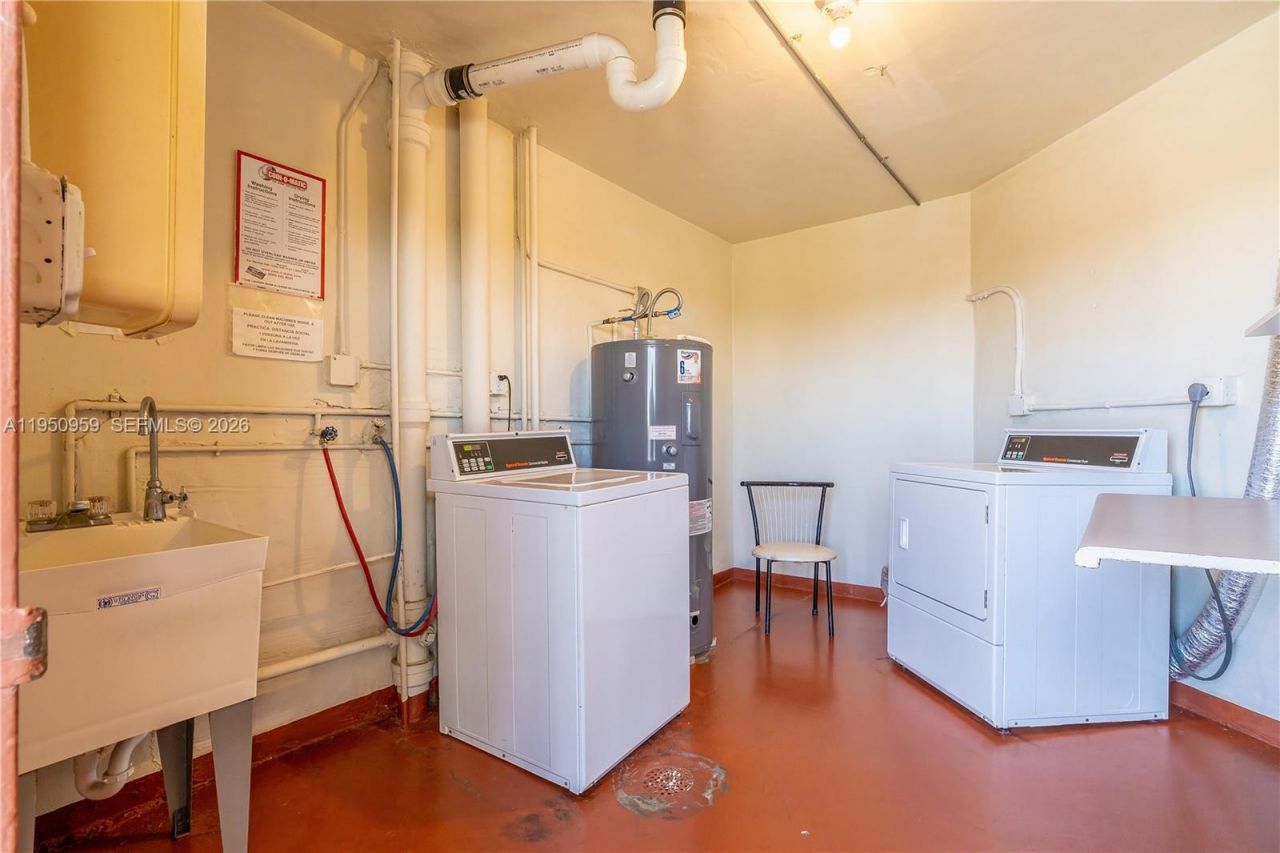 2930 Point East Dr, Unit E-407, Aventura, FL 33160 Photo