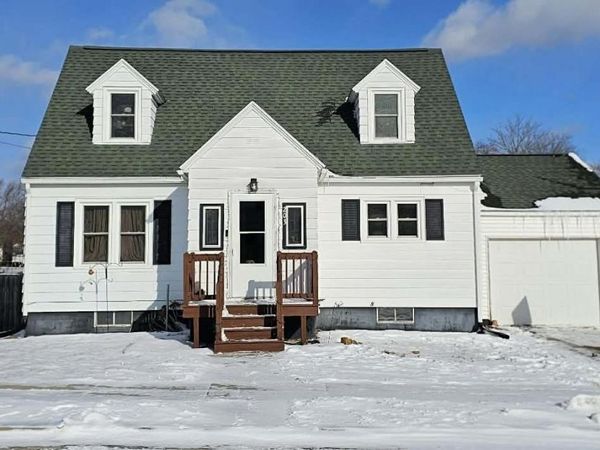 203 Elmberta Street, Mauston, WI 53948