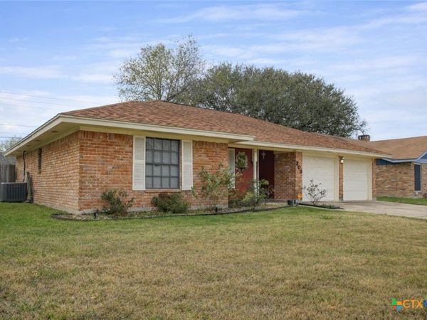 303 Gettysburg Drive, Victoria, TX 77904