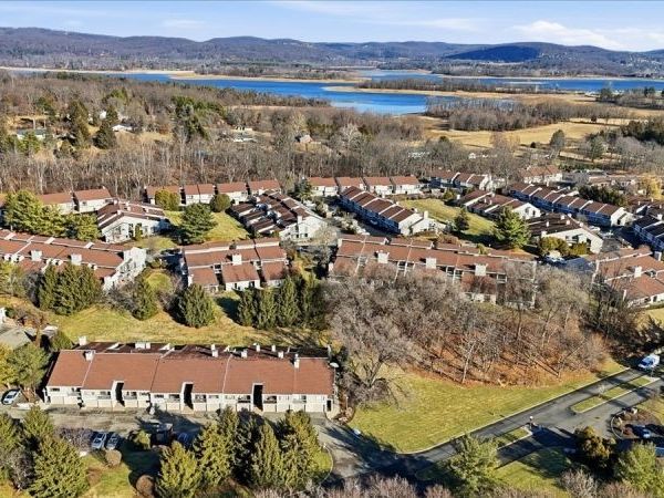 4 The Crescent, Union, NJ 08809