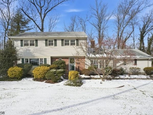 33 Yarmouth Dr, New Providence, NJ 07974