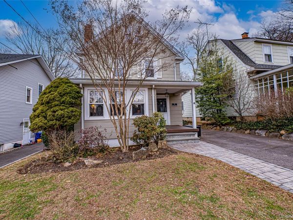 75 Bar Beach Road, Port Washington, NY 11050