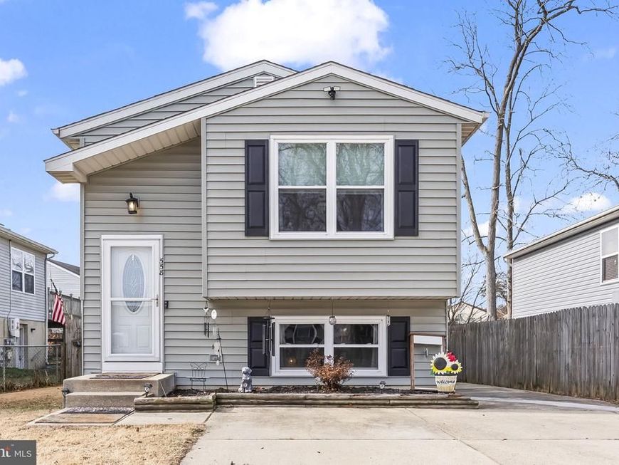 558 Elizabeth Lane, Glen Burnie, MD 21061 Main Photo