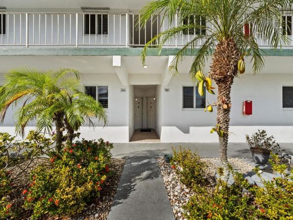 7 Westwood Avenue, Unit 104-C, Tequesta, FL 33469