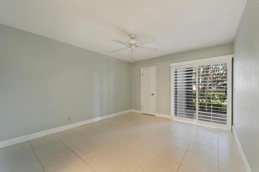 7 Westwood Avenue, Unit 104-C, Tequesta, FL 33469 Photo