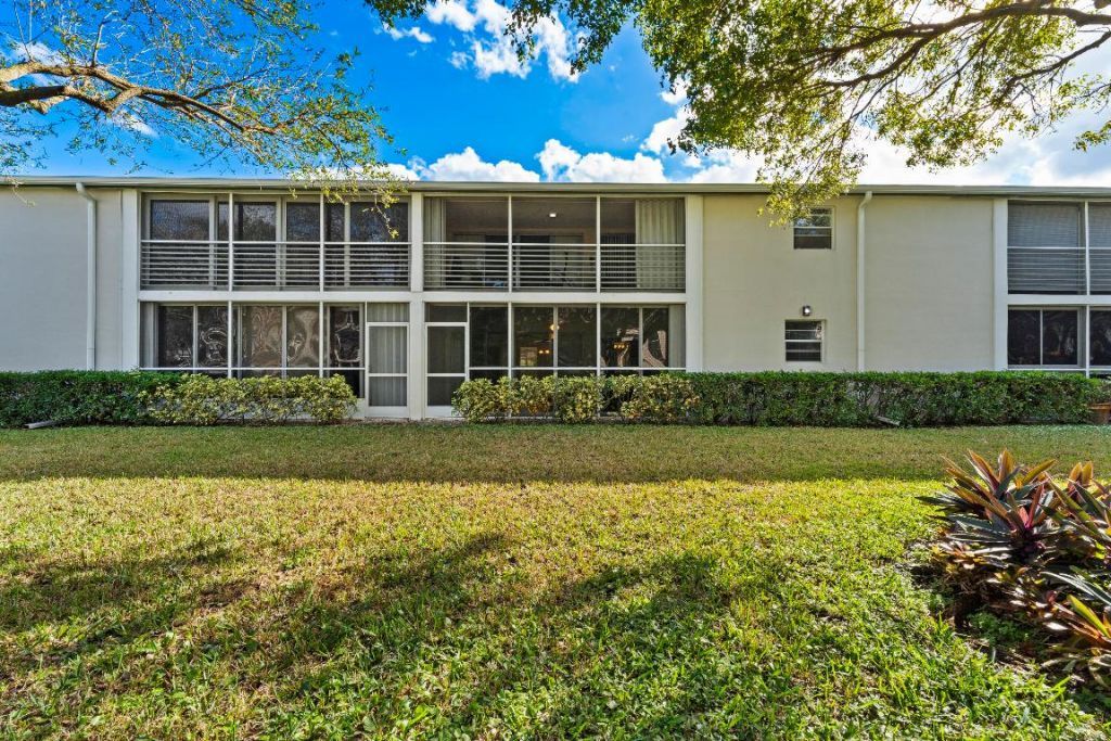 7 Westwood Avenue, Unit 104-C, Tequesta, FL 33469 Photo