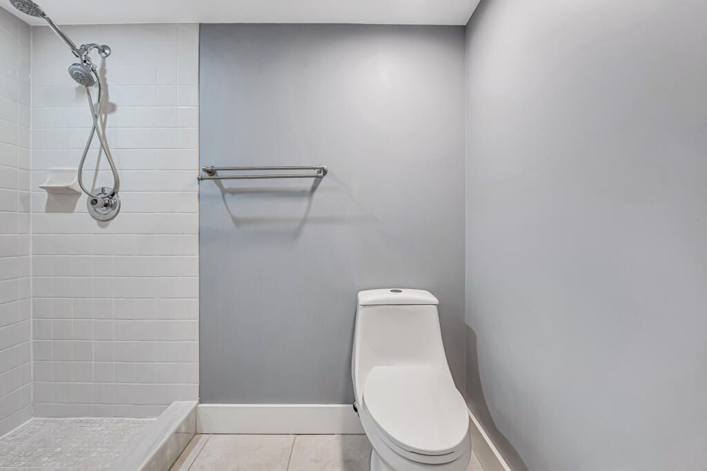 3507 Village Boulevard, Unit 201, West Palm Beach, FL 33409 Photo