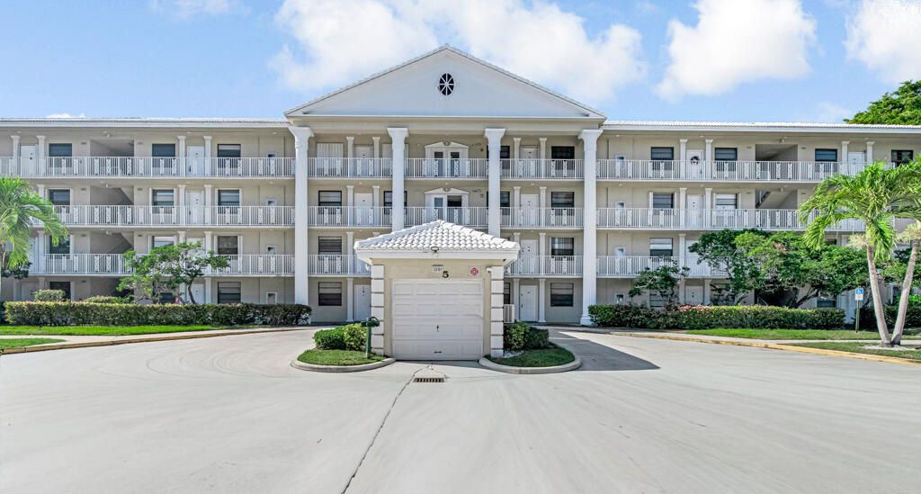 3507 Village Boulevard, Unit 201, West Palm Beach, FL 33409 Photo