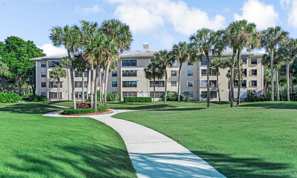 3507 Village Boulevard, Unit 201, West Palm Beach, FL 33409 Photo