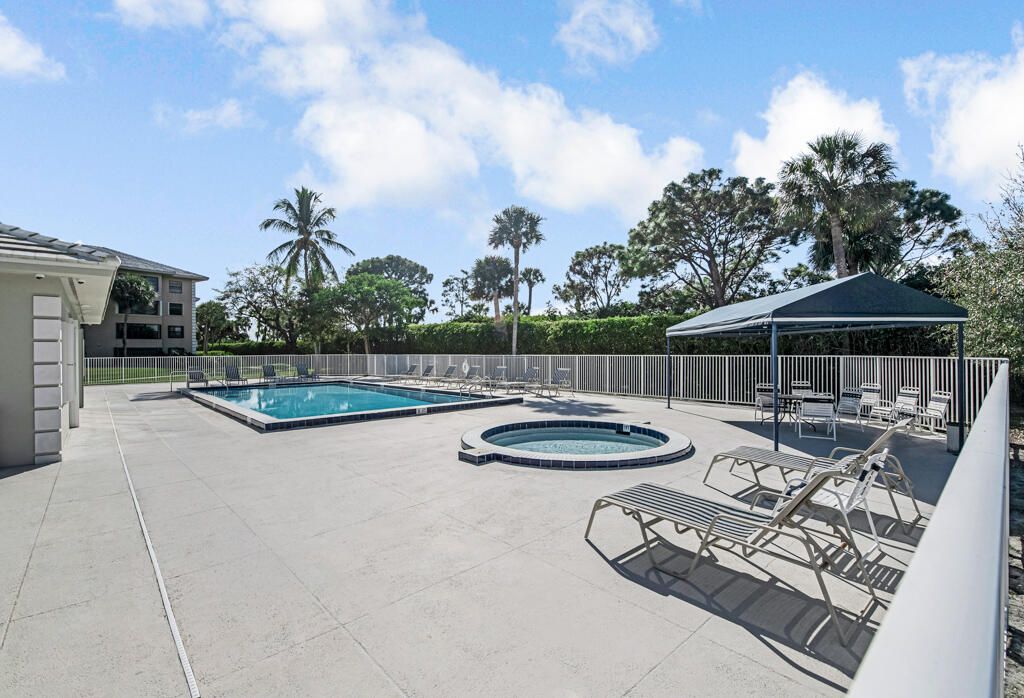 3507 Village Boulevard, Unit 201, West Palm Beach, FL 33409 Photo