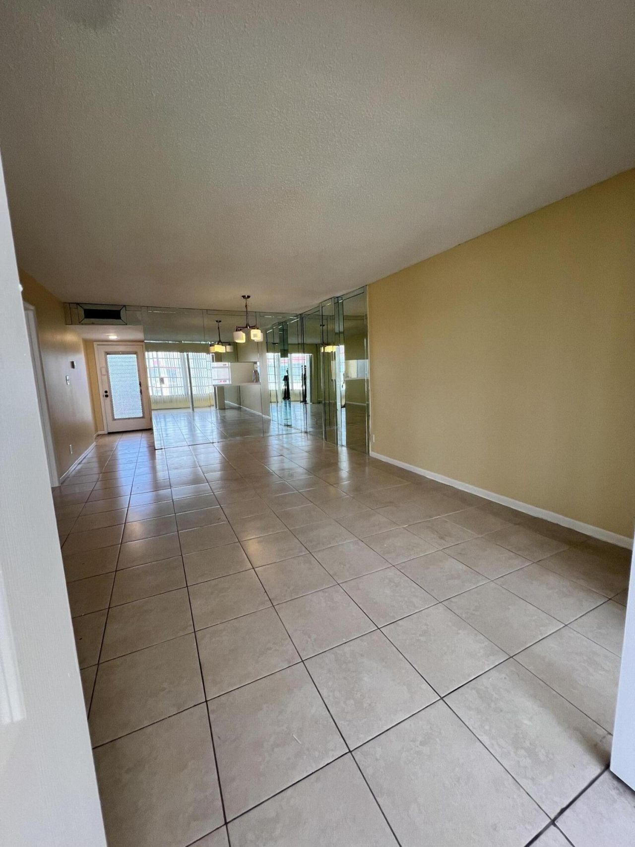 3001 NW 48th Avenue, Unit 439, Lauderdale Lakes, FL 33313 Photo