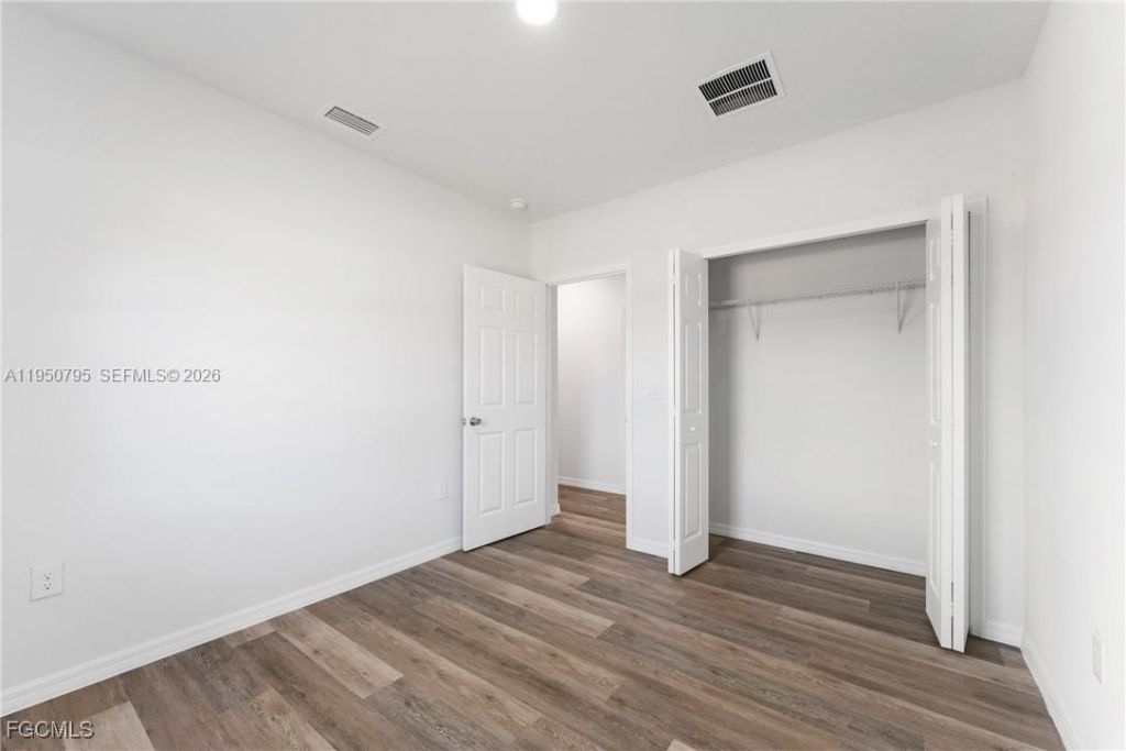 164 Thorton Ave S, Lehigh Acres, FL 33974 Photo