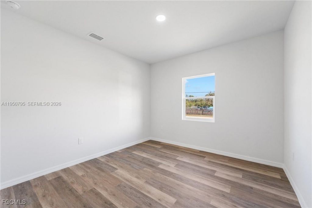 164 Thorton Ave S, Lehigh Acres, FL 33974 Photo