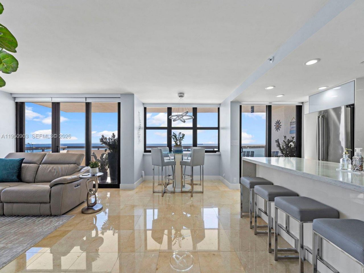 2555 Collins Ave, Unit 1901, Miami Beach, FL 33140 Photo