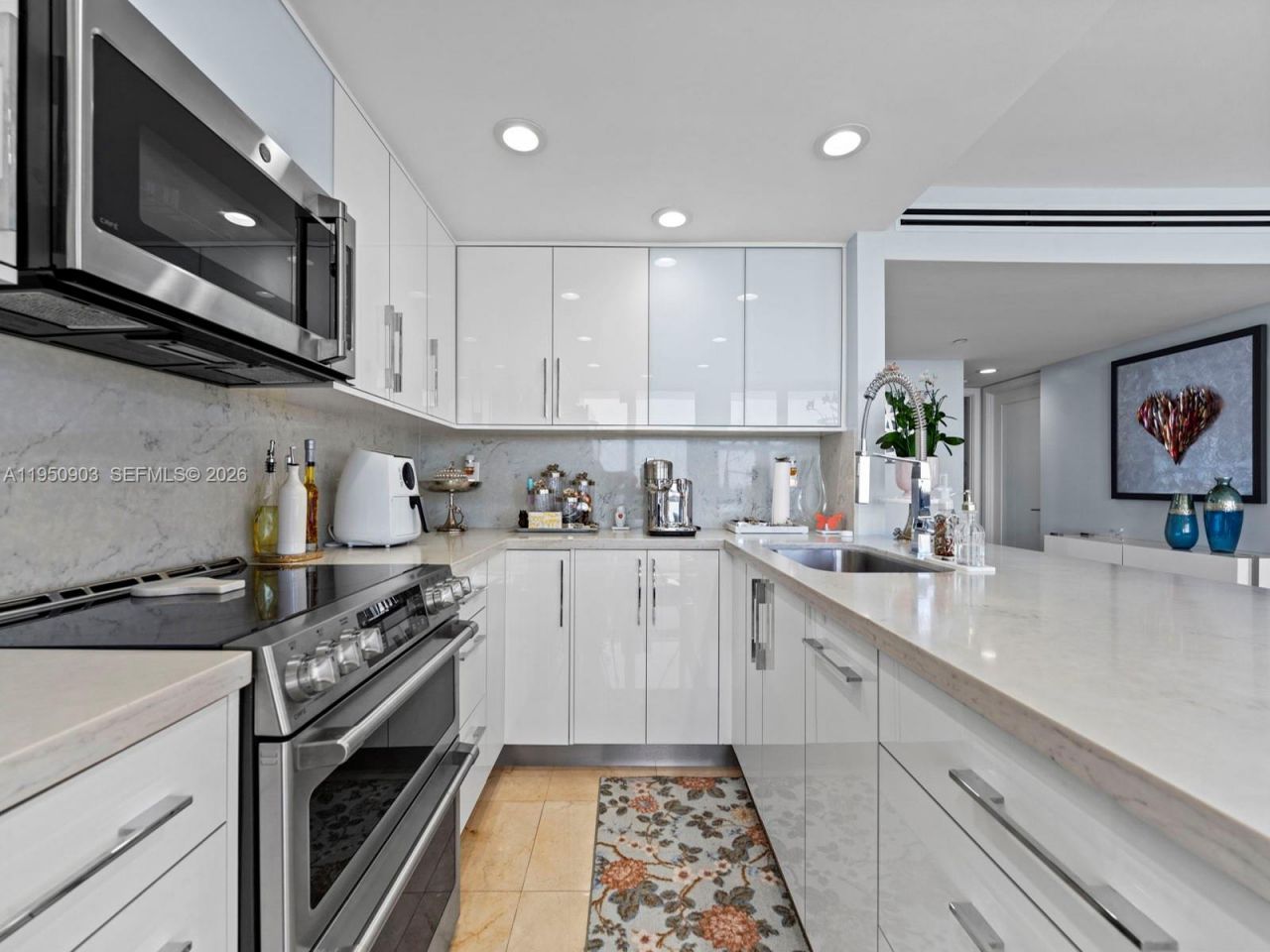 2555 Collins Ave, Unit 1901, Miami Beach, FL 33140 Photo