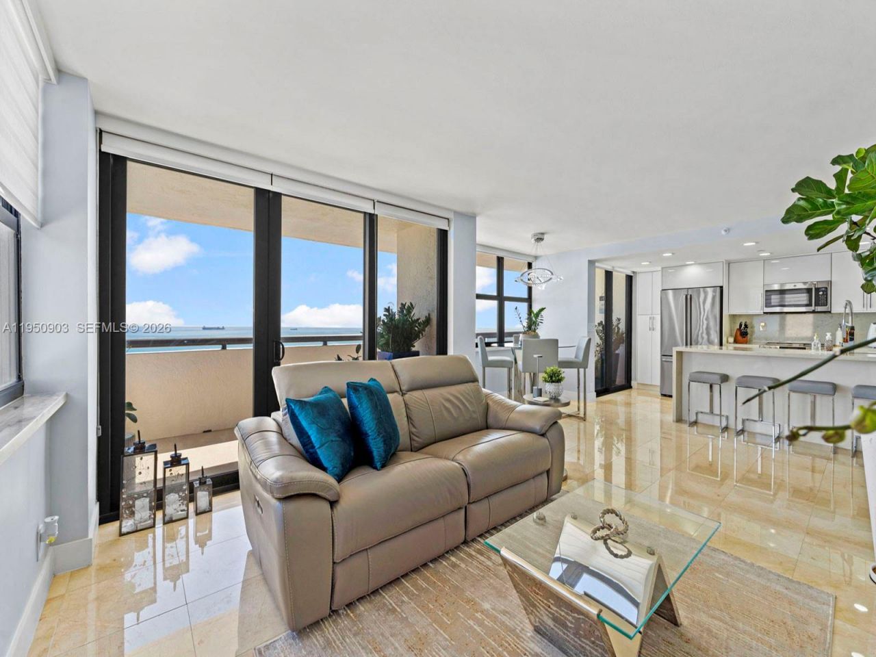 2555 Collins Ave, Unit 1901, Miami Beach, FL 33140 Photo