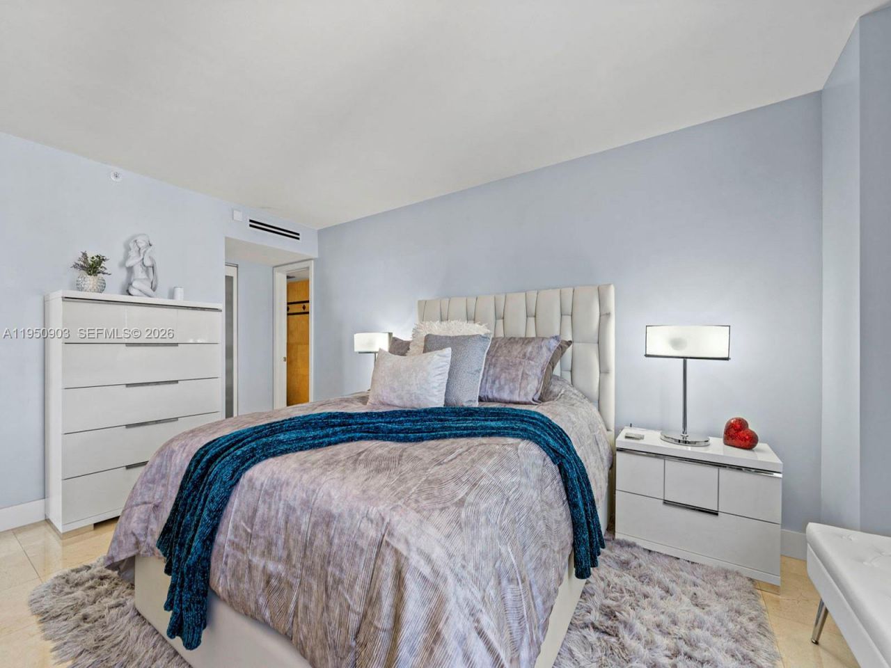 2555 Collins Ave, Unit 1901, Miami Beach, FL 33140 Photo