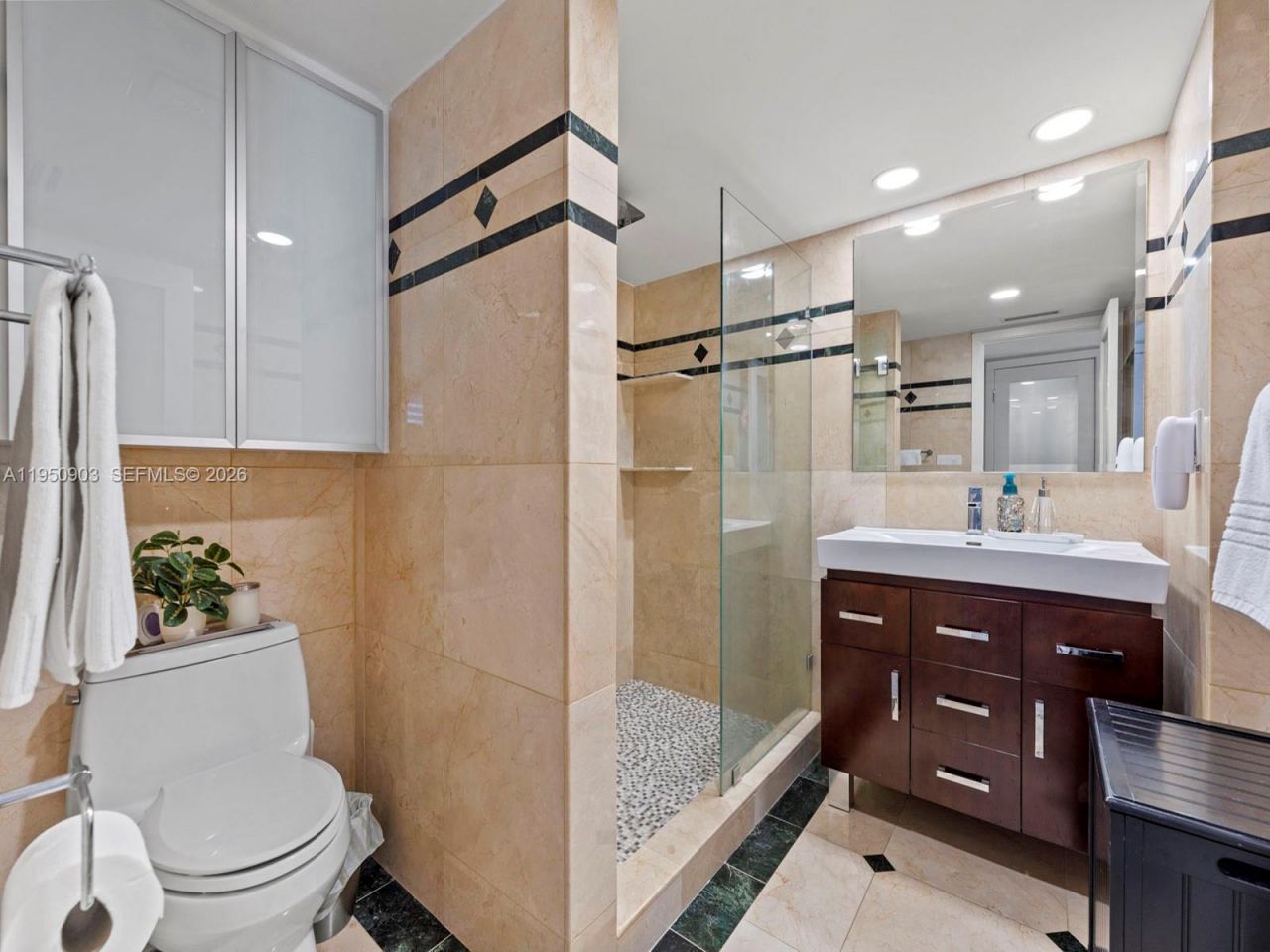 2555 Collins Ave, Unit 1901, Miami Beach, FL 33140 Photo