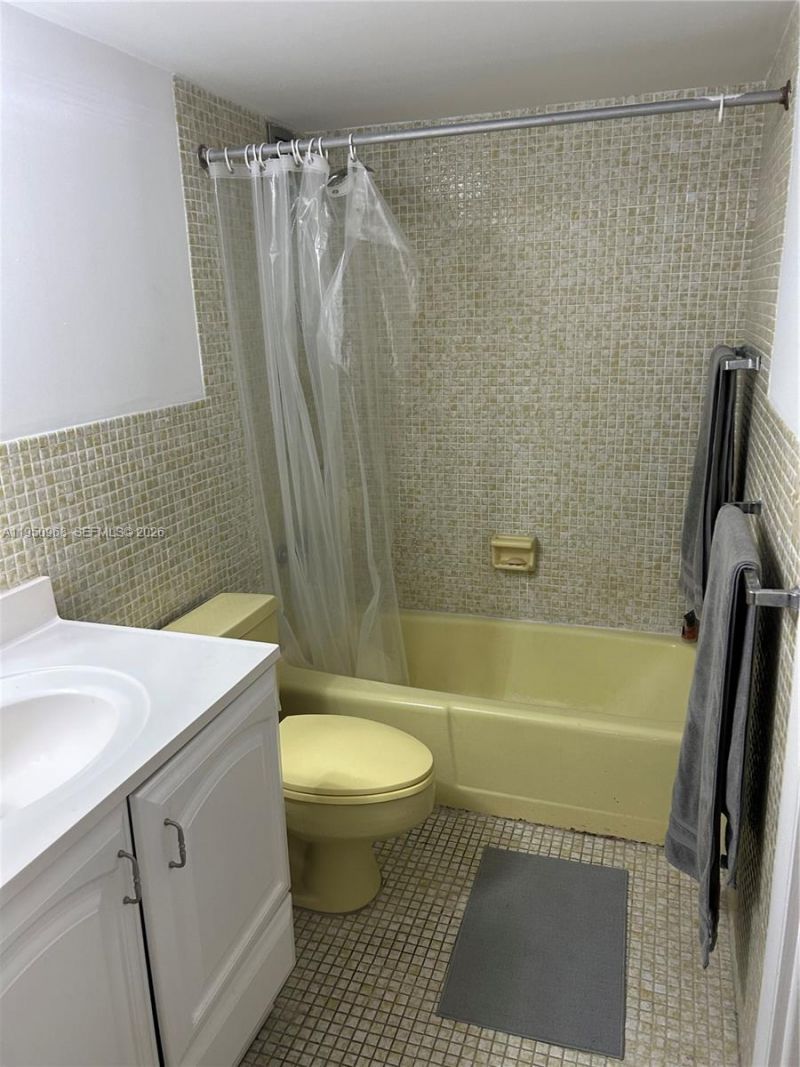 401 Ocean Dr, Unit 810, Miami Beach, FL 33139 Photo