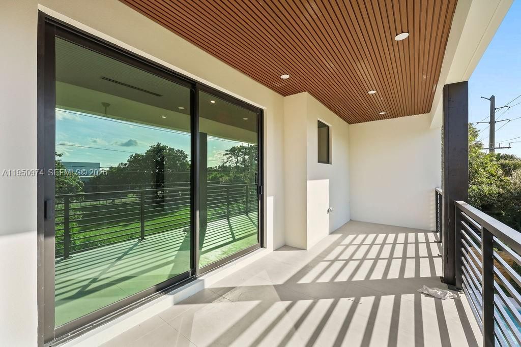 1321 NE 13th Ave, Fort Lauderdale, FL 33304 Photo