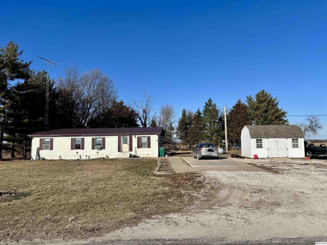 2330 E County Road 1400, Carthage, IL 62321 Main Photo