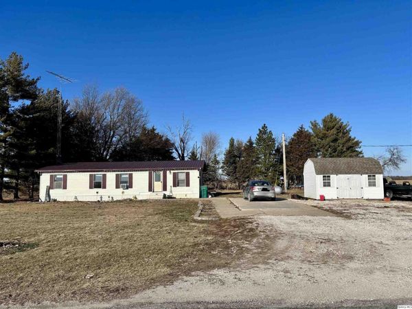 2330 E County Road 1400, Carthage, IL 62321